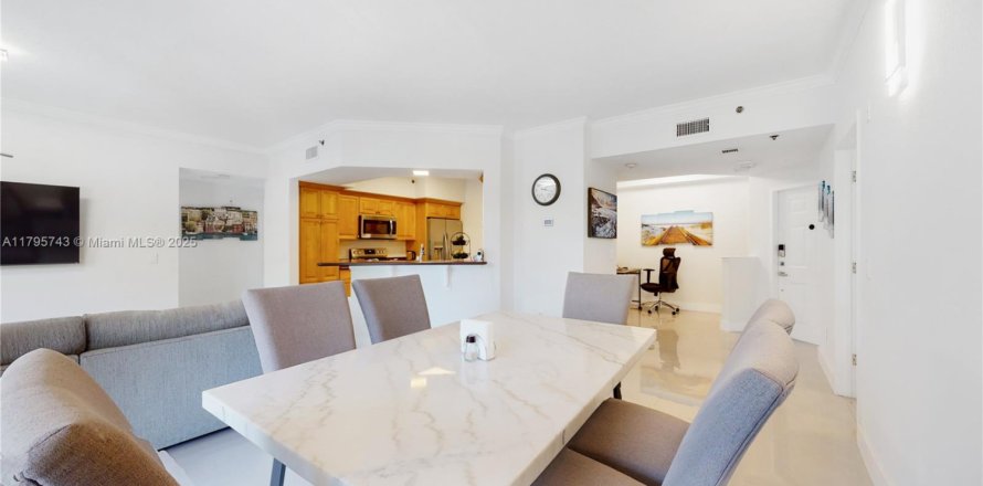 Condo à Aventura, Floride, 3 chambres  № 1961103
