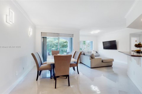 Copropriété à louer à Aventura, Floride: 3 chambres, 122.63 m2 № 1961103 - photo 2