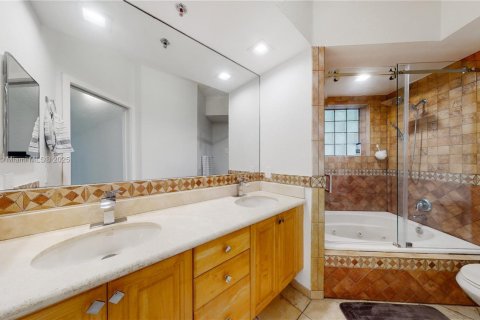 Copropriété à louer à Aventura, Floride: 3 chambres, 122.63 m2 № 1961103 - photo 11