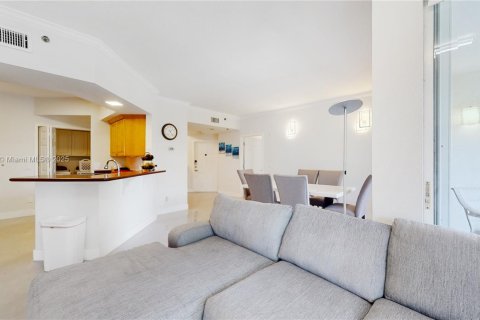 Copropriété à louer à Aventura, Floride: 3 chambres, 122.63 m2 № 1961103 - photo 4