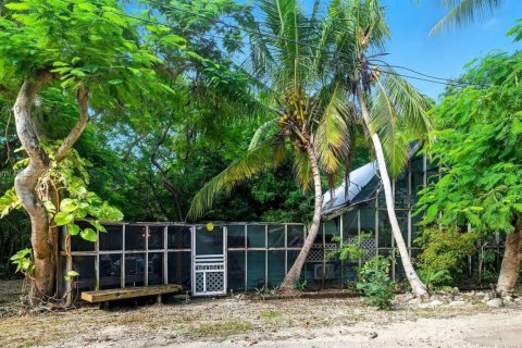 Casa en venta en Tavernier, Florida, 2 dormitorios, 73.86 m2 № 1954394 - foto 1