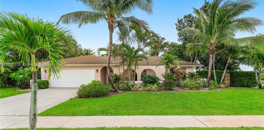 Villa ou maison à Wellington, Floride 5 chambres, 161.46 m2 № 2087805