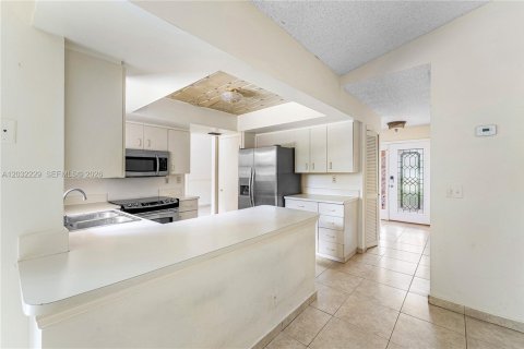 Villa ou maison à louer à Wellington, Floride: 5 chambres, 161.46 m2 № 2087805 - photo 19