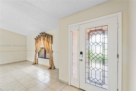 Villa ou maison à louer à Wellington, Floride: 5 chambres, 161.46 m2 № 2087805 - photo 6