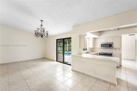 Villa ou maison à louer à Wellington, Floride: 5 chambres, 161.46 m2 № 2087805 - photo 8
