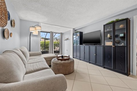 Copropriété à vendre à Clearwater, Floride: 2 chambres, 96.15 m2 № 1716706 - photo 13