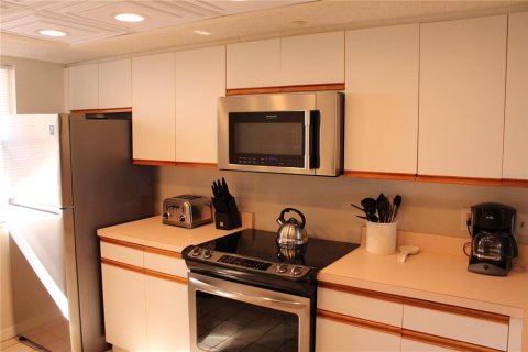 Condominio en alquiler en Palmetto, Florida, 2 dormitorios, 86.96 m2 № 296167 - foto 8