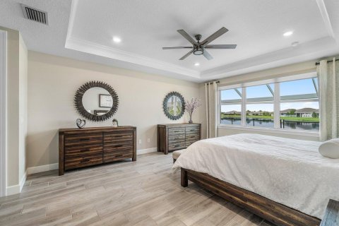 House in Port St. Lucie, Florida 3 bedrooms, 273.5 sq.m. № 2082145 - photo 17