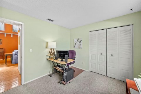 House in Tampa, Florida 3 bedrooms, 124.49 sq.m. № 2198918 - photo 12