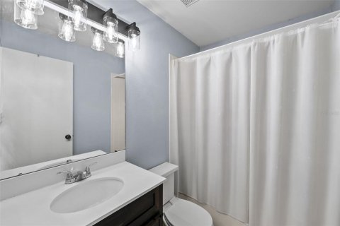 House in Tampa, Florida 3 bedrooms, 124.49 sq.m. № 2198918 - photo 10