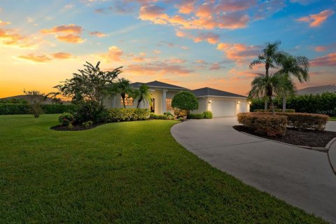 Casa en venta en Ruskin, Florida, 4 dormitorios, 255.57 m2 № 1919853 - foto 2