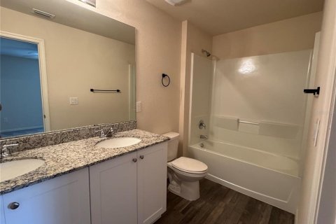 House in North Port, Florida 3 bedrooms, 153.38 sq.m. № 2197500 - photo 24