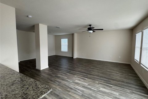 House in North Port, Florida 3 bedrooms, 153.38 sq.m. № 2197500 - photo 8