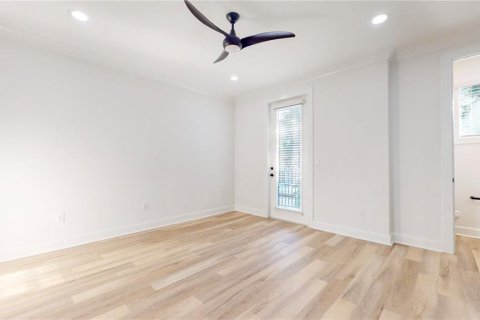 Touwnhouse à louer à Tampa, Floride: 3 chambres, 140.56 m2 № 2095385 - photo 15