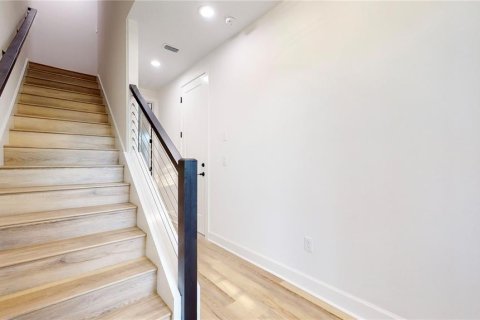 Touwnhouse à louer à Tampa, Floride: 3 chambres, 140.56 m2 № 2095385 - photo 9