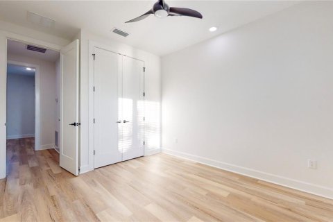 Touwnhouse à louer à Tampa, Floride: 3 chambres, 140.56 m2 № 2095385 - photo 24