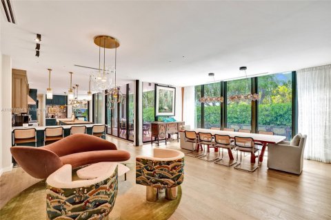 Casa en venta en Miami, Florida, 4 dormitorios, 371.61 m2 № 1842644 - foto 10