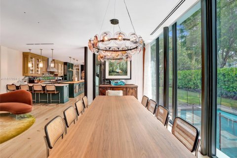 Casa en venta en Miami, Florida, 4 dormitorios, 371.61 m2 № 1842644 - foto 9