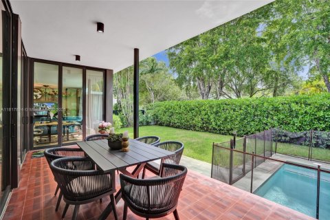 Casa en venta en Miami, Florida, 4 dormitorios, 371.61 m2 № 1842644 - foto 23