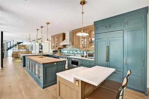 Casa en venta en Miami, Florida, 4 dormitorios, 371.61 m2 № 1842644 - foto 13