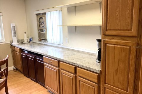 House in Orlando, Florida 3 bedrooms, 119.01 sq.m. № 2121151 - photo 11