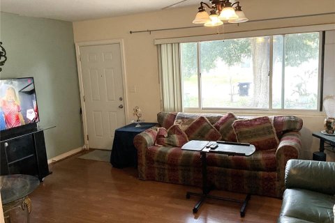 House in Orlando, Florida 3 bedrooms, 119.01 sq.m. № 2121151 - photo 3