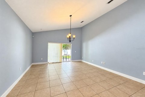 House in Kissimmee, Florida 4 bedrooms, 261.33 sq.m. № 2379765 - photo 5