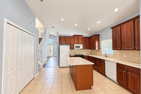 House in Kissimmee, Florida 4 bedrooms, 261.33 sq.m. № 2379765 - photo 3