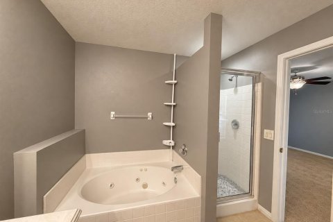 House in Kissimmee, Florida 4 bedrooms, 261.33 sq.m. № 2379765 - photo 7