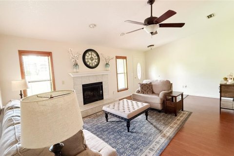 Casa en venta en Orange City, Florida, 3 dormitorios, 166.3 m2 № 2199162 - foto 18