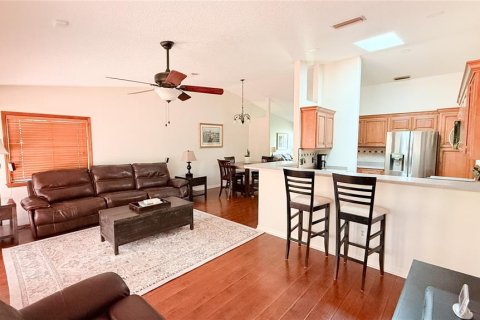Casa en venta en Orange City, Florida, 3 dormitorios, 166.3 m2 № 2199162 - foto 4