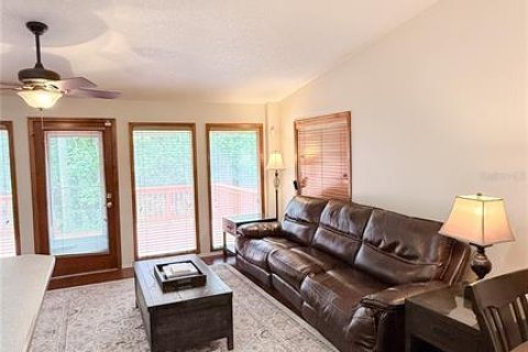 Casa en venta en Orange City, Florida, 3 dormitorios, 166.3 m2 № 2199162 - foto 3