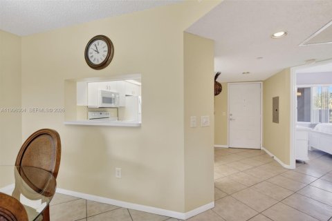 Copropriété à louer à Pembroke Pines, Floride: 2 chambres, 112.13 m2 № 2058657 - photo 21