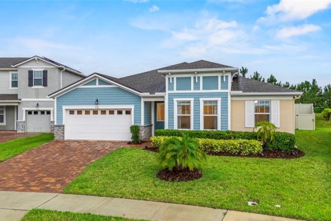 House in WATERBROOKE in Clermont, Florida 4 bedrooms, 221.57 sq.m. № 1826670 - photo 1