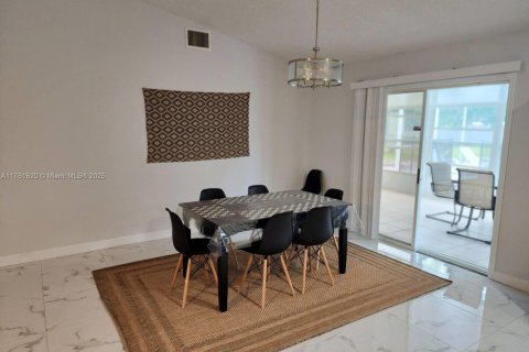 Casa en venta en Port St. Lucie, Florida, 3 dormitorios, 132.57 m2 № 1692043 - foto 9
