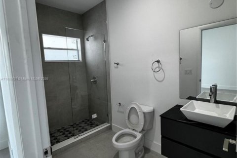 House in Fort Lauderdale, Florida 3 bedrooms, 148.64 sq.m. № 1942307 - photo 13