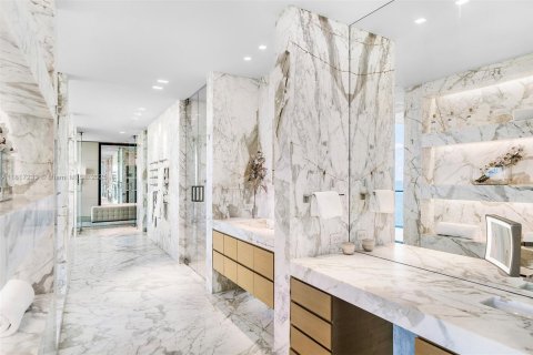 Condo in Sunny Isles Beach, Florida, 6 bedrooms  № 1929197 - photo 21