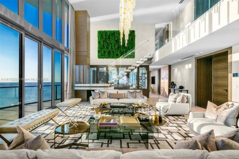 Condo in Sunny Isles Beach, Florida, 6 bedrooms  № 1929197 - photo 7