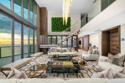 Condo in Sunny Isles Beach, Florida, 6 bedrooms  № 1929197 - photo 9