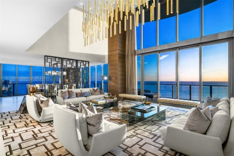 Condo in Sunny Isles Beach, Florida, 6 bedrooms  № 1929197 - photo 6