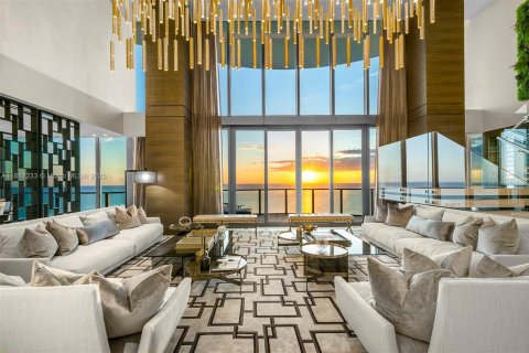 Condo in Sunny Isles Beach, Florida, 6 bedrooms  № 1929197 - photo 5