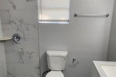 Villa ou maison à louer à Winter Haven, Floride: 2 chambres, 86.96 m2 № 1805703 - photo 15