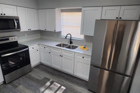 Villa ou maison à louer à Winter Haven, Floride: 2 chambres, 86.96 m2 № 1805703 - photo 12