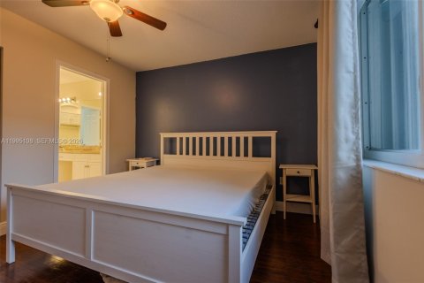 Adosado en venta en Pembroke Pines, Florida, 3 dormitorios, 127.09 m2 № 2066145 - foto 19