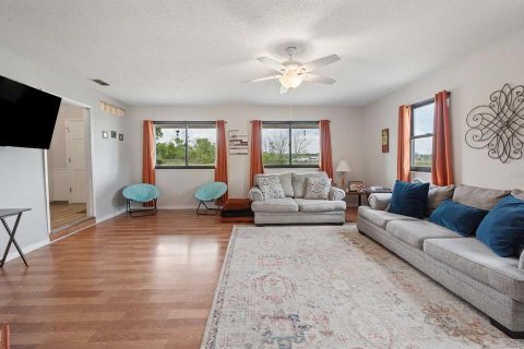 Villa ou maison à vendre à Lake City, Floride: 3 chambres, 247.49 m2 № 2102019 - photo 4