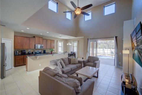 House in Kissimmee, Florida 4 bedrooms, 283.54 sq.m. № 2094169 - photo 10