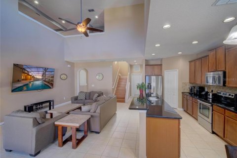 House in Kissimmee, Florida 4 bedrooms, 283.54 sq.m. № 2094169 - photo 3