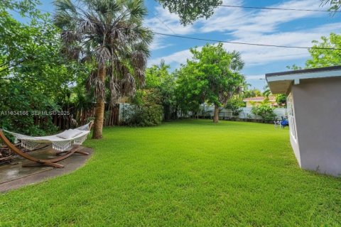Casa en venta en Oakland Park, Florida, 4 dormitorios, 161.56 m2 № 1992856 - foto 17