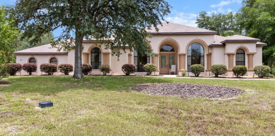 Casa en Homosassa, Florida 3 dormitorios, 272.39 m2 № 1778611