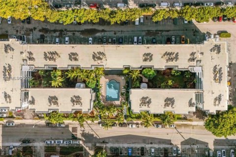 Снять в аренду кондоминиум в Норт-Бей-Виллидж, Флорида 1 спальня, 57.6м2, № 2004245 - фото 3